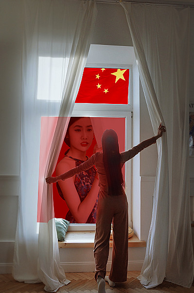 Китайские коммунисты. 'Ты их - в дверь, они - в окно.' (Высоцкий.)